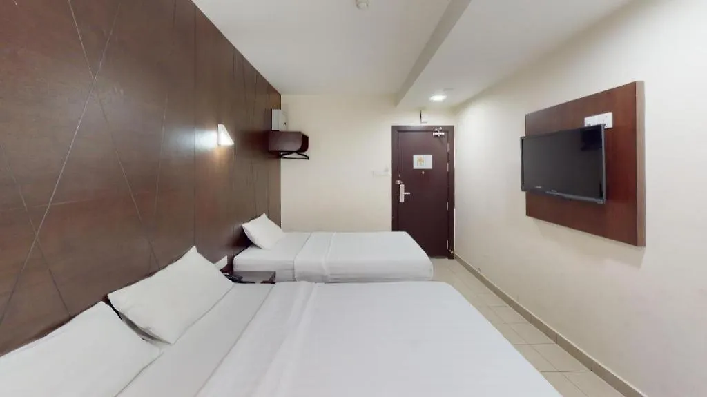 Cathay Hotel Kota Kinabalu 2*,